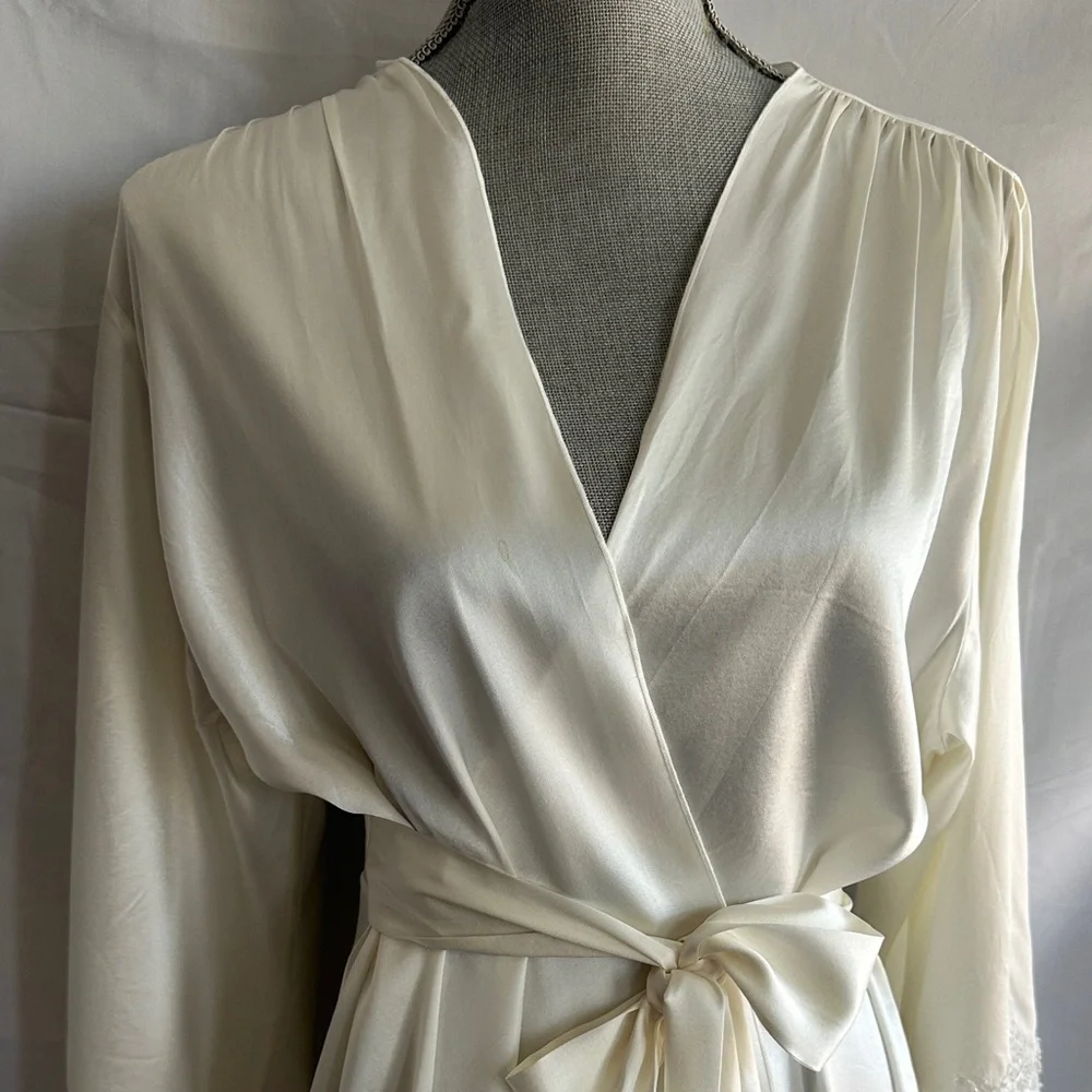 Galia Lahav Silk Daphne Robe - Picture 9 of 15